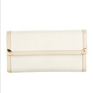 Louis Vuitton Suhali Leather International Clutch